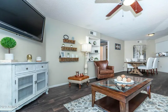 $1,442 | 6445 South Maple Avenue, Unit 2, Tempe, AZ 85283