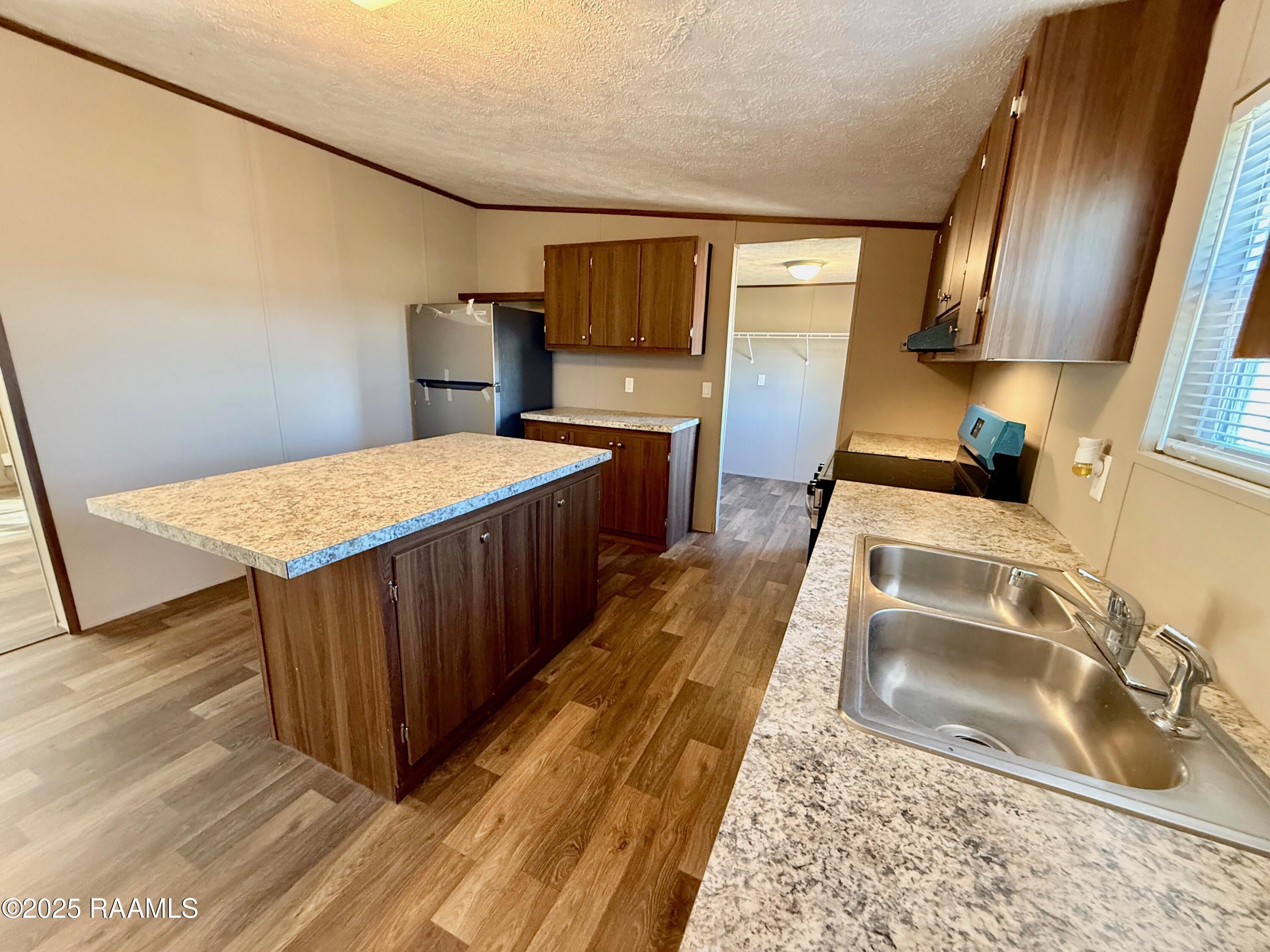 125 La Rue Cannes Duson, LA 70529 - Photo 16 of 40 kitchen