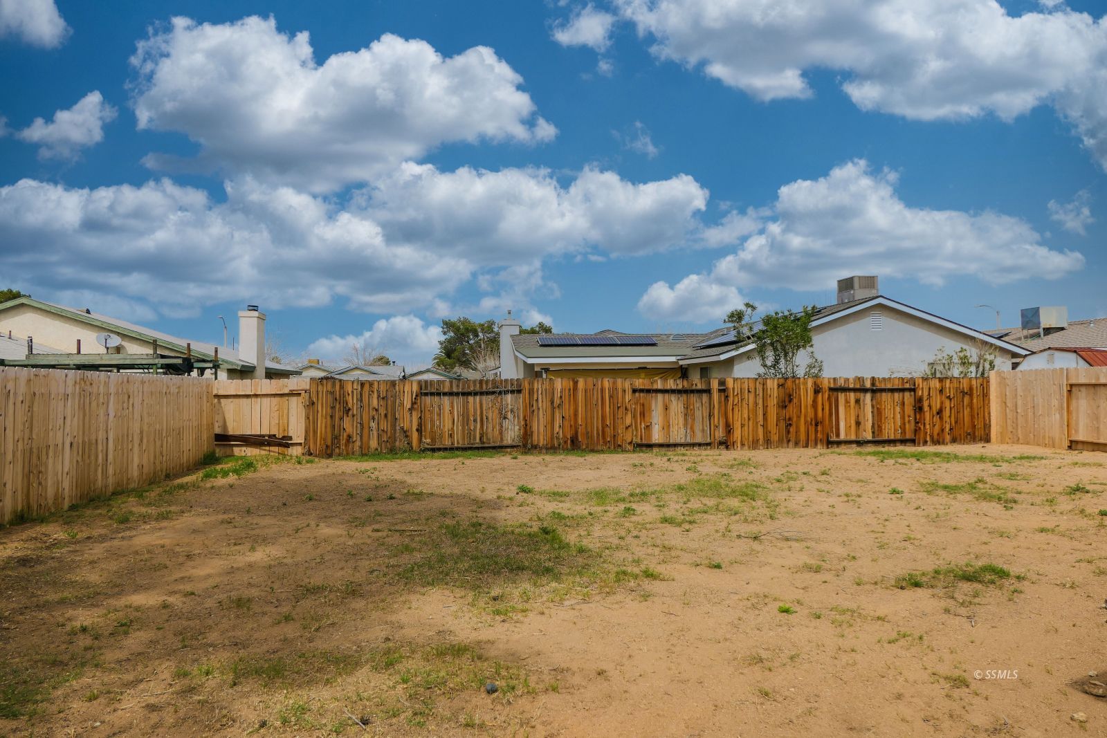 216 East Cardigan Avenue Ridgecrest, CA 93555 - Photo 34 of 38