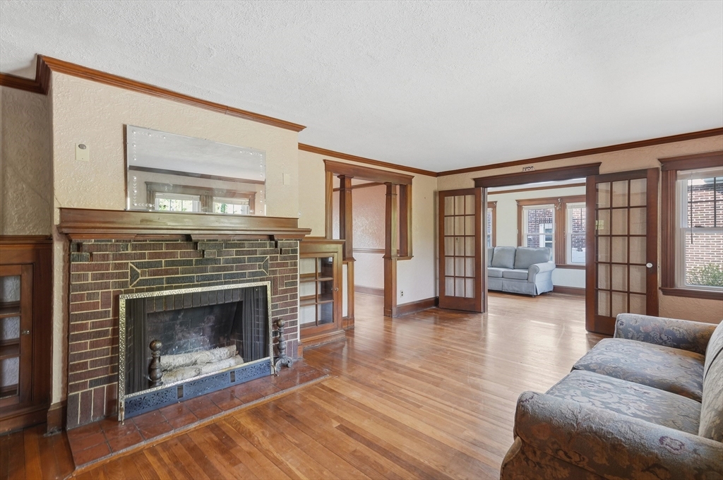 189 Playstead Road Medford, MA 02155 - Photo 10 of 42 Gallery Image 10