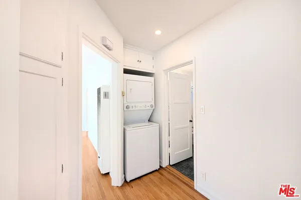 $4,390 | 601 9th Street, Unit D, Santa Monica, CA 90402