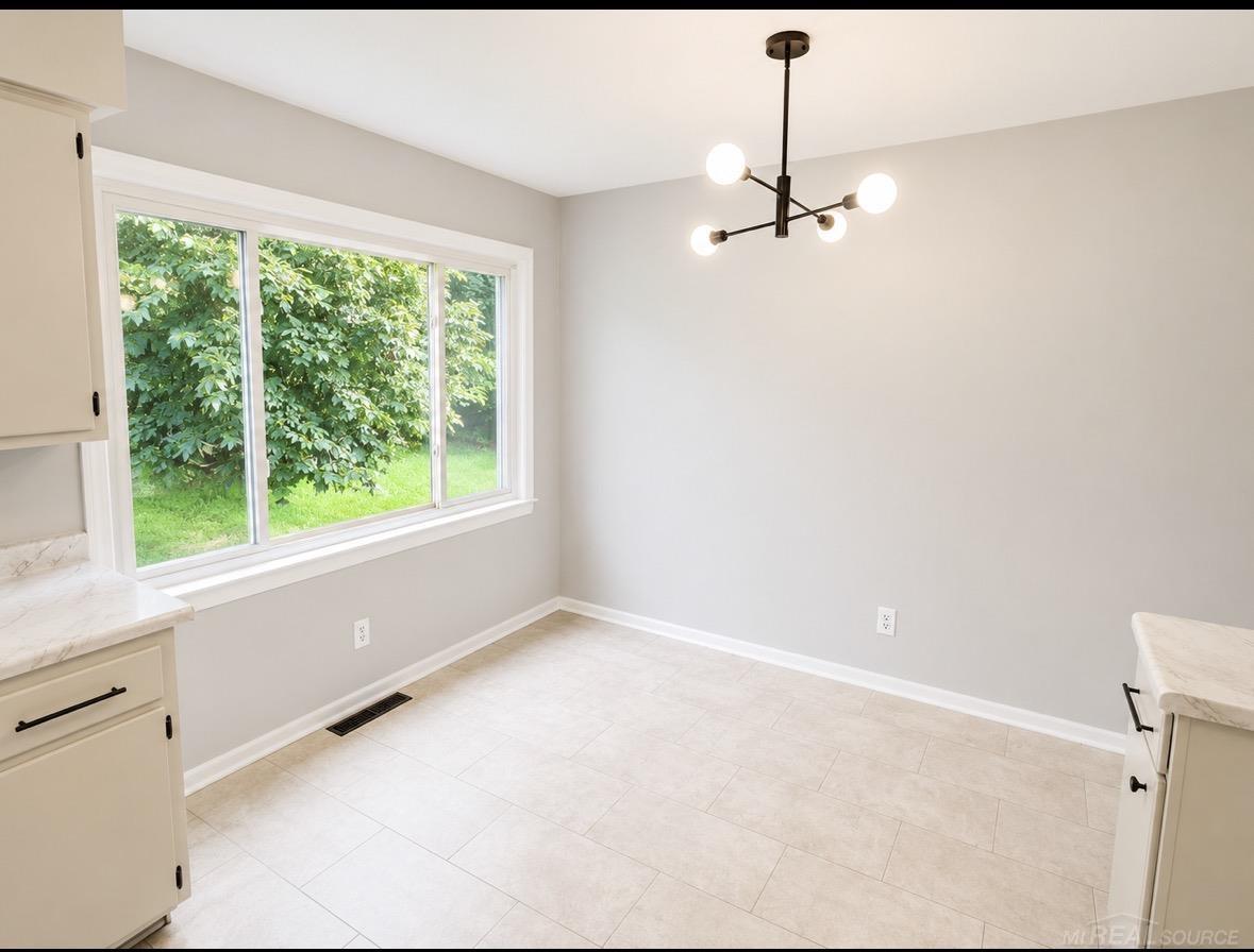3001 Brandon Street Flint, MI 48503 - Photo 6 of 20