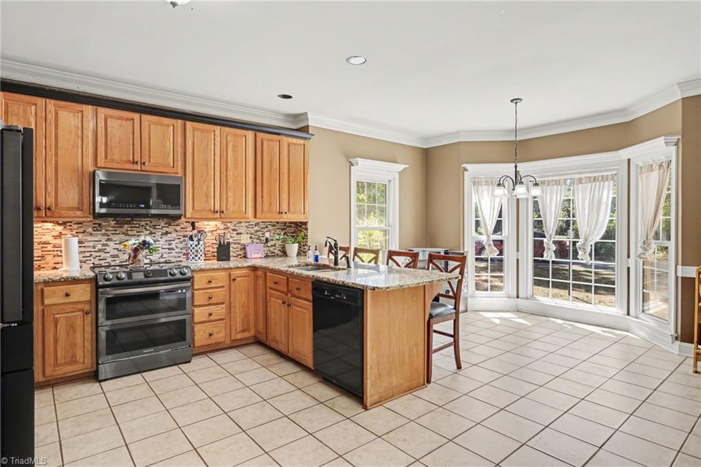 7802 High Meadows Road Greensboro, NC 27455 - Photo 9 of 50