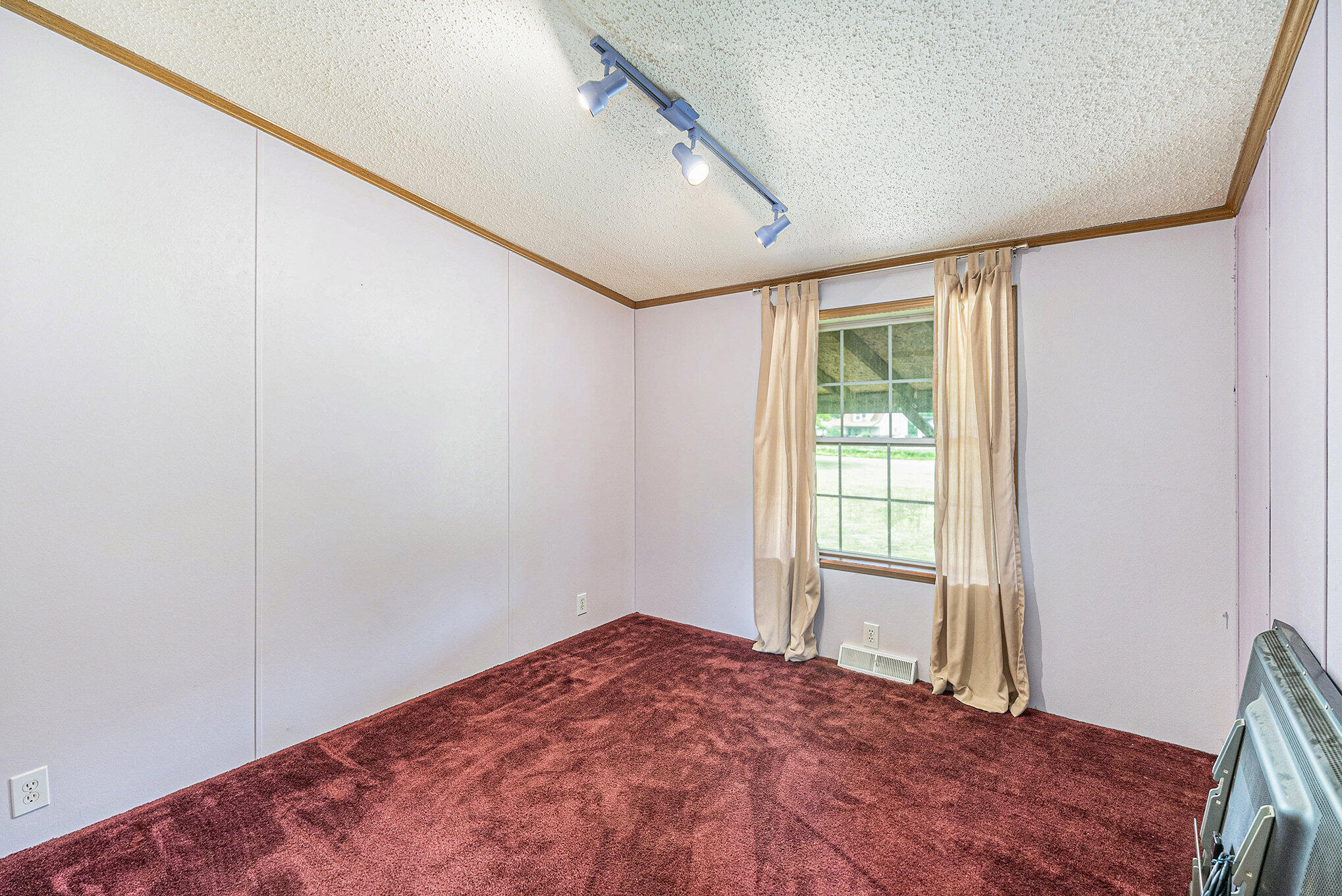 13782 Tuttle Hill Road Milan, MI 48160 - Photo 18 of 29 021_a7s00234