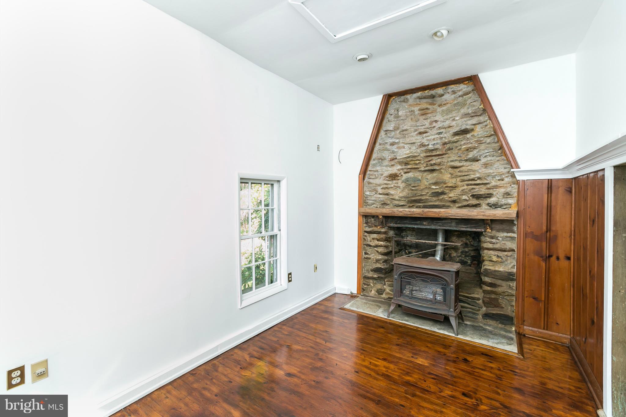 16903 Falls Road Upperco, MD 21155 - Photo 16 of 22 Studio