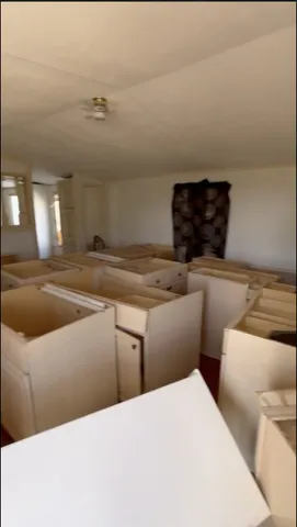 a view of utility room