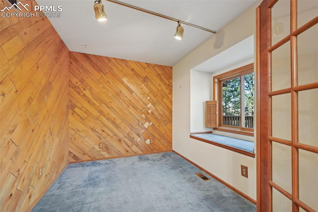 1043 Kings Crown Road Woodland Park, CO 80863 - Photo 15 of 47