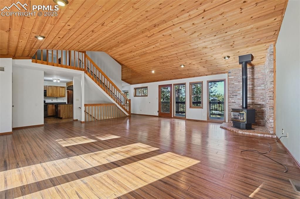 1043 Kings Crown Road Woodland Park, CO 80863 - Photo 5 of 47