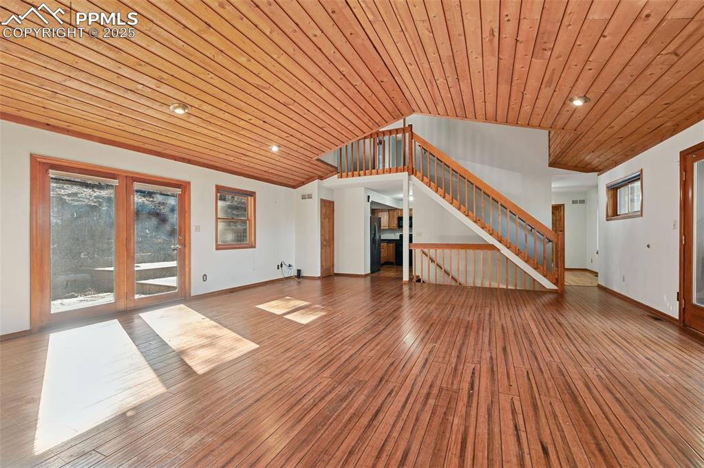 1043 Kings Crown Road Woodland Park, CO 80863 - Photo 8 of 47