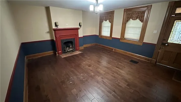 $2,300 | 4942 Bakerstown Culmerville Road, Tarentum, PA 15084