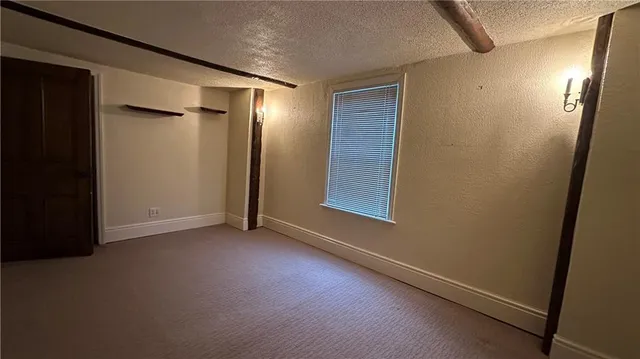 $2,300 | 4942 Bakerstown Culmerville Road, Tarentum, PA 15084