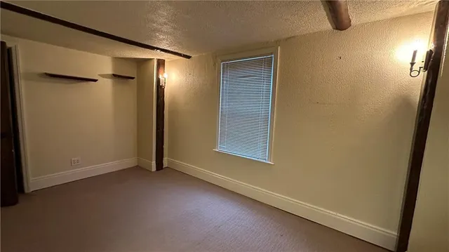 $2,300 | 4942 Bakerstown Culmerville Road, Tarentum, PA 15084