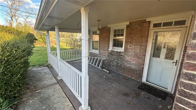 $2,300 | 4942 Bakerstown Culmerville Road, Tarentum, PA 15084