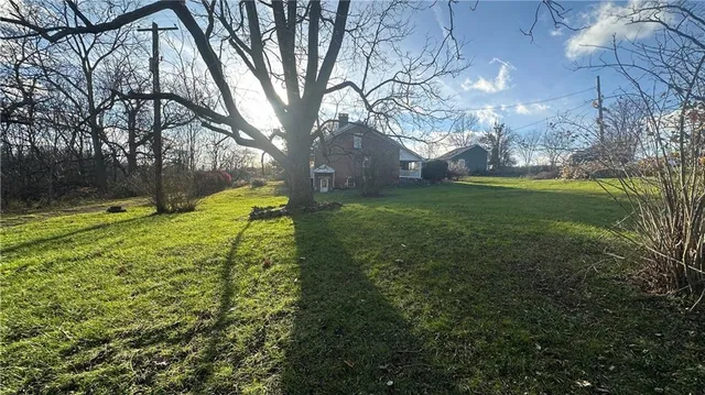 $2,300 | 4942 Bakerstown Culmerville Road, Tarentum, PA 15084
