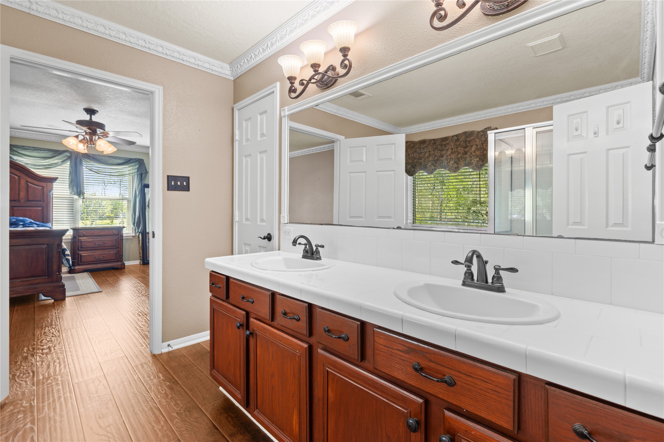 11547 Crockett Martin Road Conroe, TX 77306 - Photo 19 of 46