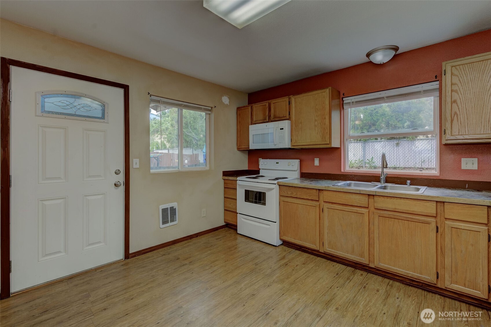 191 Terminal Avenue, Unit 5 Wenatchee, WA 98801 - Photo 9 of 19