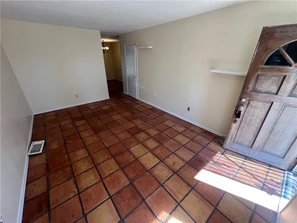 a view of a utility room