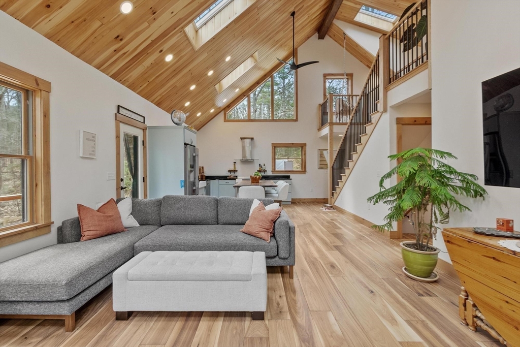 26 Pearl Road Ashburnham, MA 01430 - Photo 3 of 42