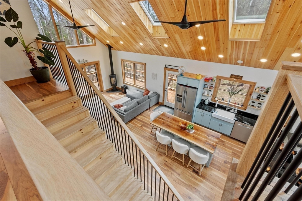 26 Pearl Road Ashburnham, MA 01430 - Photo 4 of 42