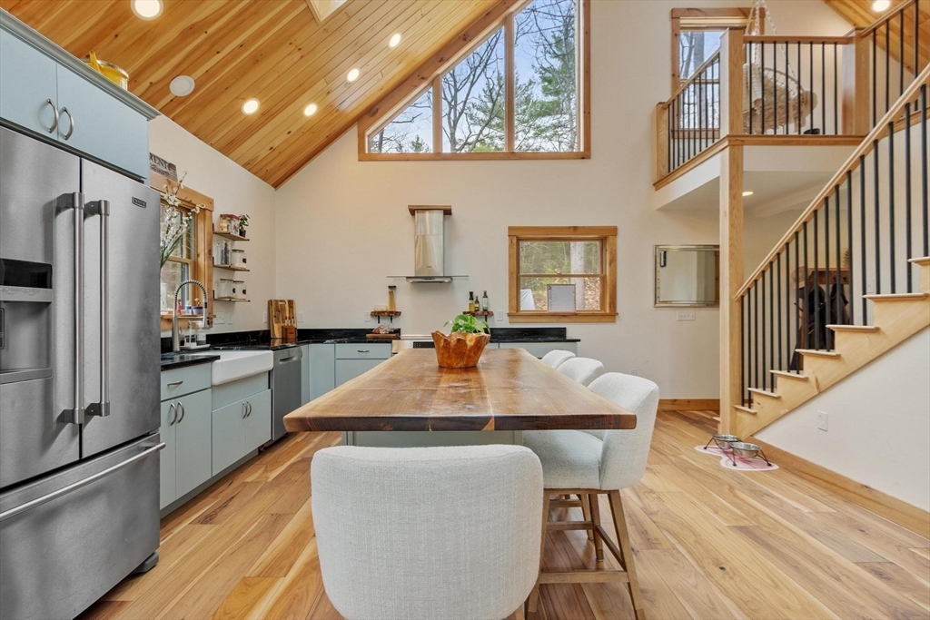 26 Pearl Road Ashburnham, MA 01430 - Photo 9 of 42