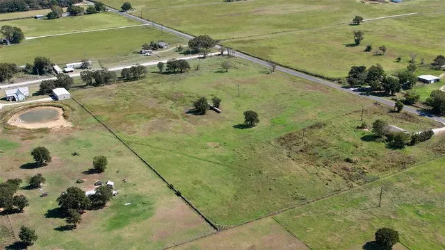 $150,000 | 1429 County Road 1429, Covington, TX 76636