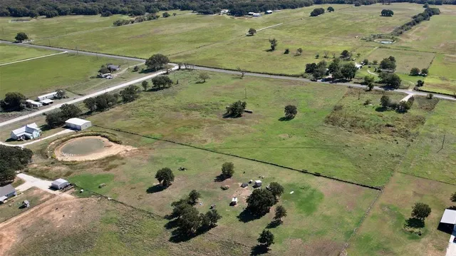 $150,000 | 1429 County Road 1429, Covington, TX 76636