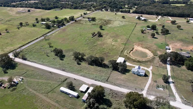 $150,000 | 1429 County Road 1429, Covington, TX 76636