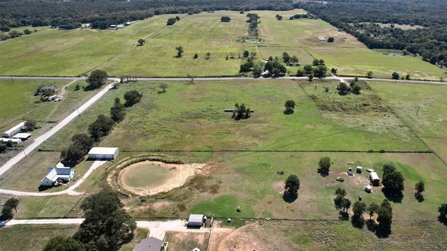 $150,000 | 1429 County Road 1429, Covington, TX 76636