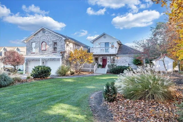 $1,450,000 | 362 Carrs Point Lane, Moneta, VA 24121