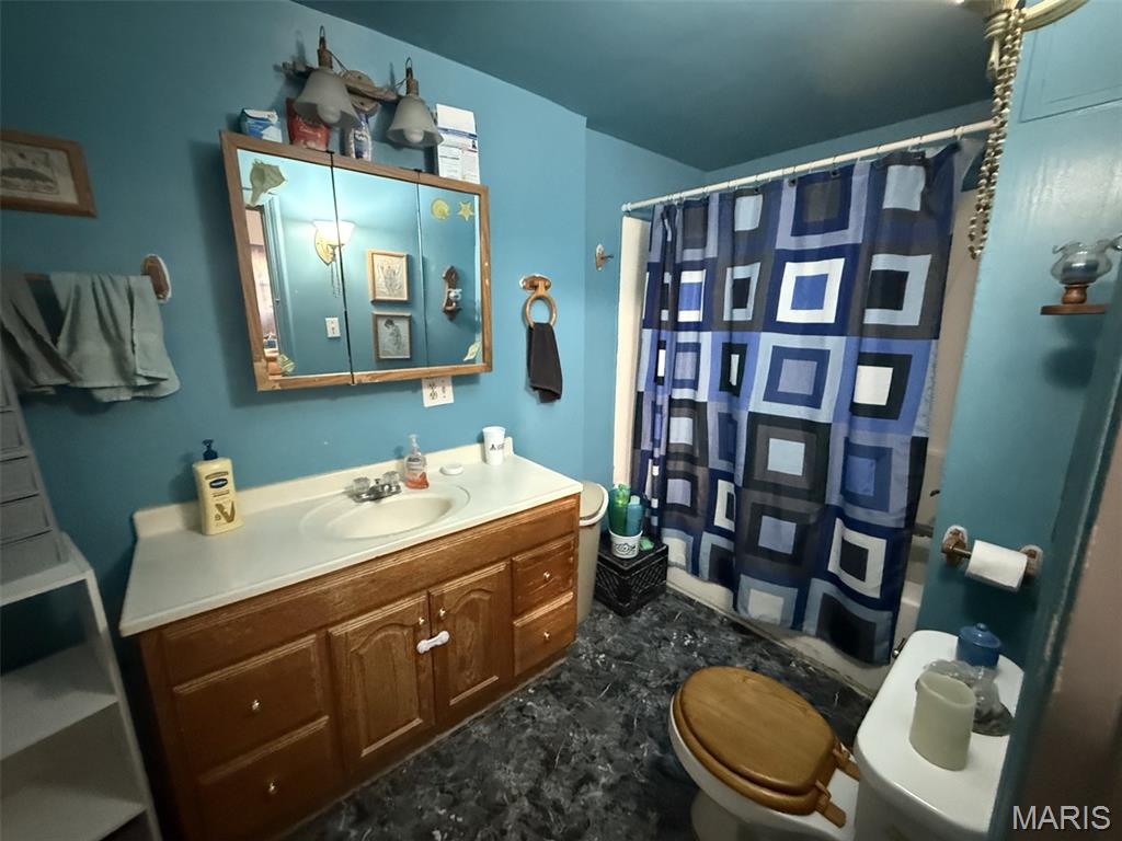 415 North Elm Street St. Elmo, IL 62458 - Photo 10 of 14