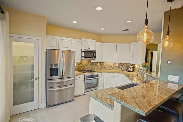 $799,999 | 20016 Satsuma Circle, Saugus, CA 91350