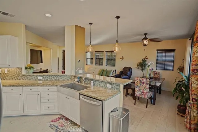 $799,999 | 20016 Satsuma Circle, Saugus, CA 91350