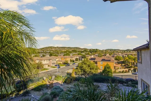 $799,999 | 20016 Satsuma Circle, Saugus, CA 91350