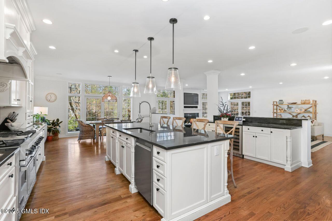 5 Cat Rock Road Cos Cob, CT 06807 - Photo 10 of 42 024