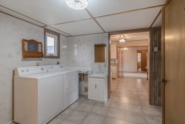 $164,900 | 204 1st Street, Welcome, MN 56181