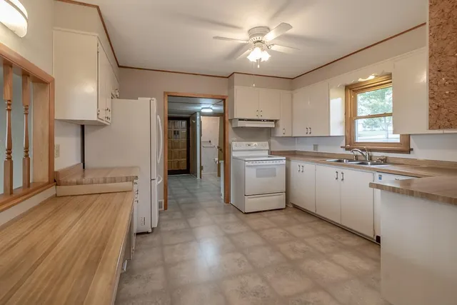 $164,900 | 204 1st Street, Welcome, MN 56181