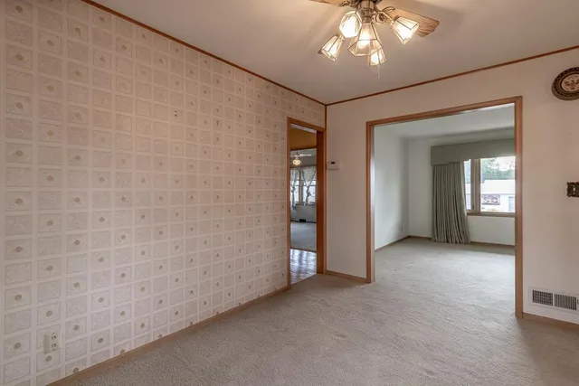 $164,900 | 204 1st Street, Welcome, MN 56181