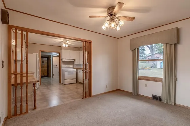 $164,900 | 204 1st Street, Welcome, MN 56181