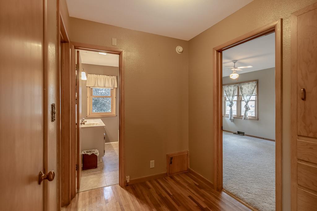 204 1st Street Welcome, MN 56181 - Photo 20 of 40