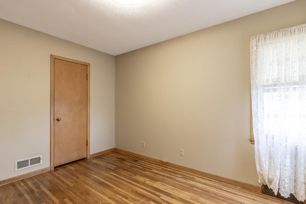 204 1st Street Welcome, MN 56181 - Photo 23 of 40