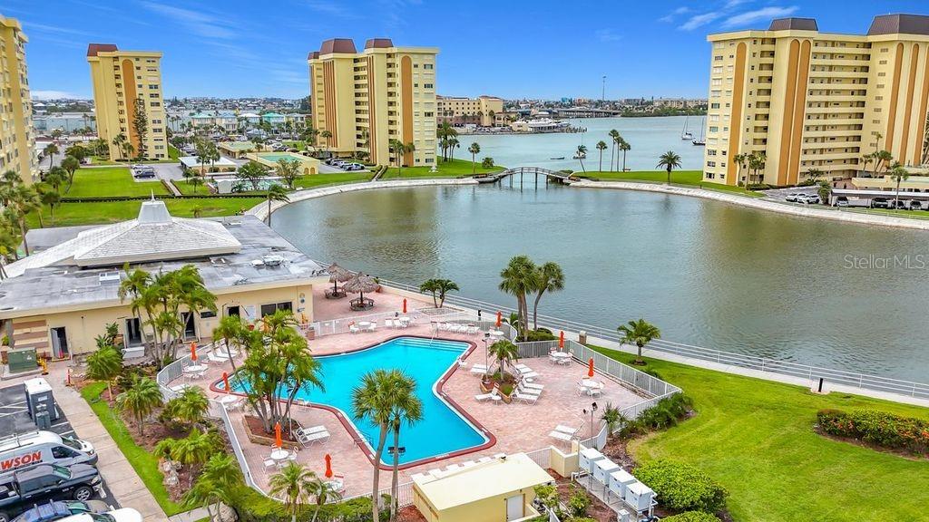4550 Cove Circle, Unit 302 St. Petersburg, FL 33708 - Photo 54 of 55