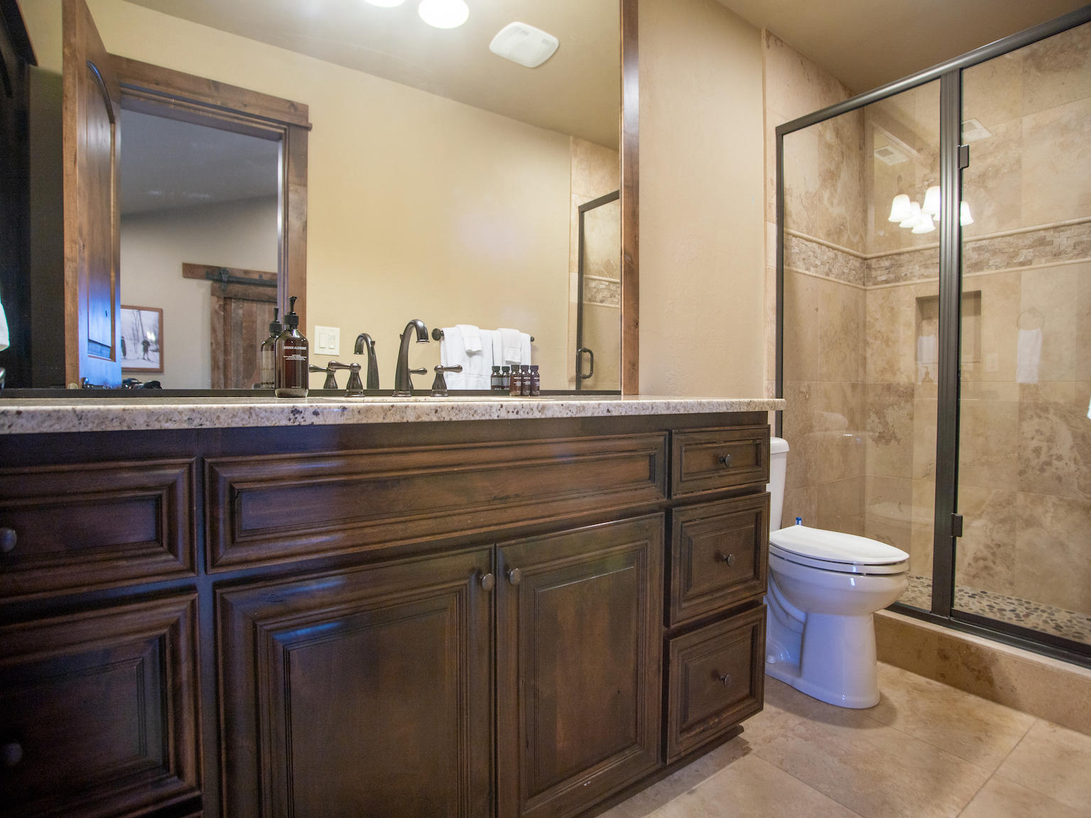 56558 Dancing Rock Loop Bend, OR 97707 - Photo 14 of 33 bathroom2