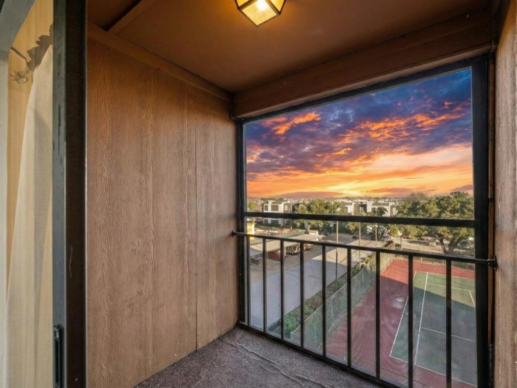 11450 Audelia Road, Unit 308 Dallas, TX 75243 - Photo 10 of 13 Image has been digitally enhanced.