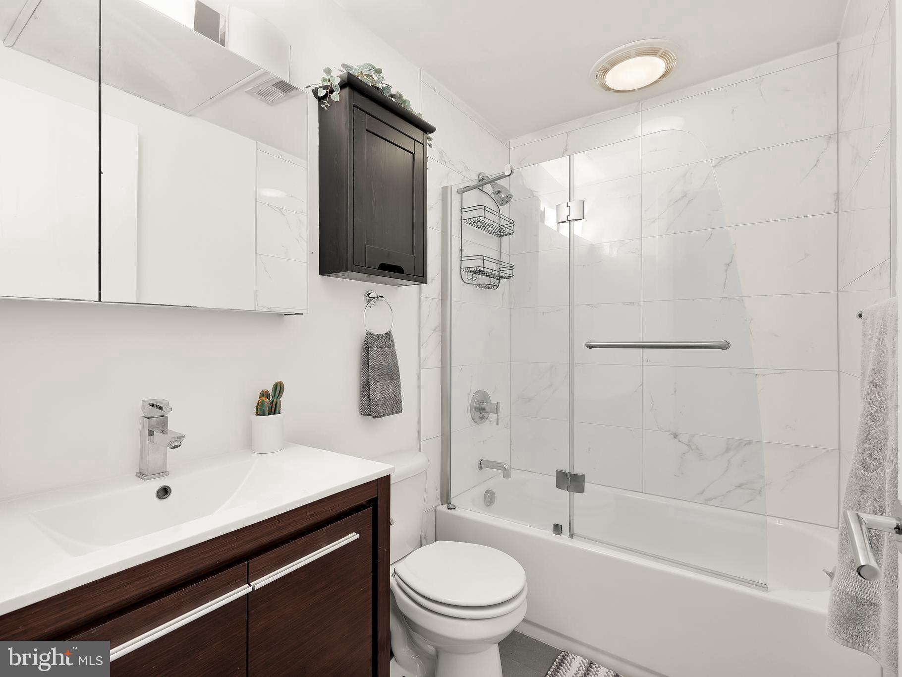 3511 13th Street Northwest, Unit 404 Washington, DC 20010 - Photo 12 of 19 Beautifully maintained bathroom