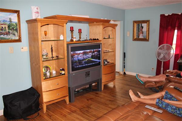 151 Ambrose Street Springfield, MA 01109 - Photo 8 of 11 Gallery Image 8