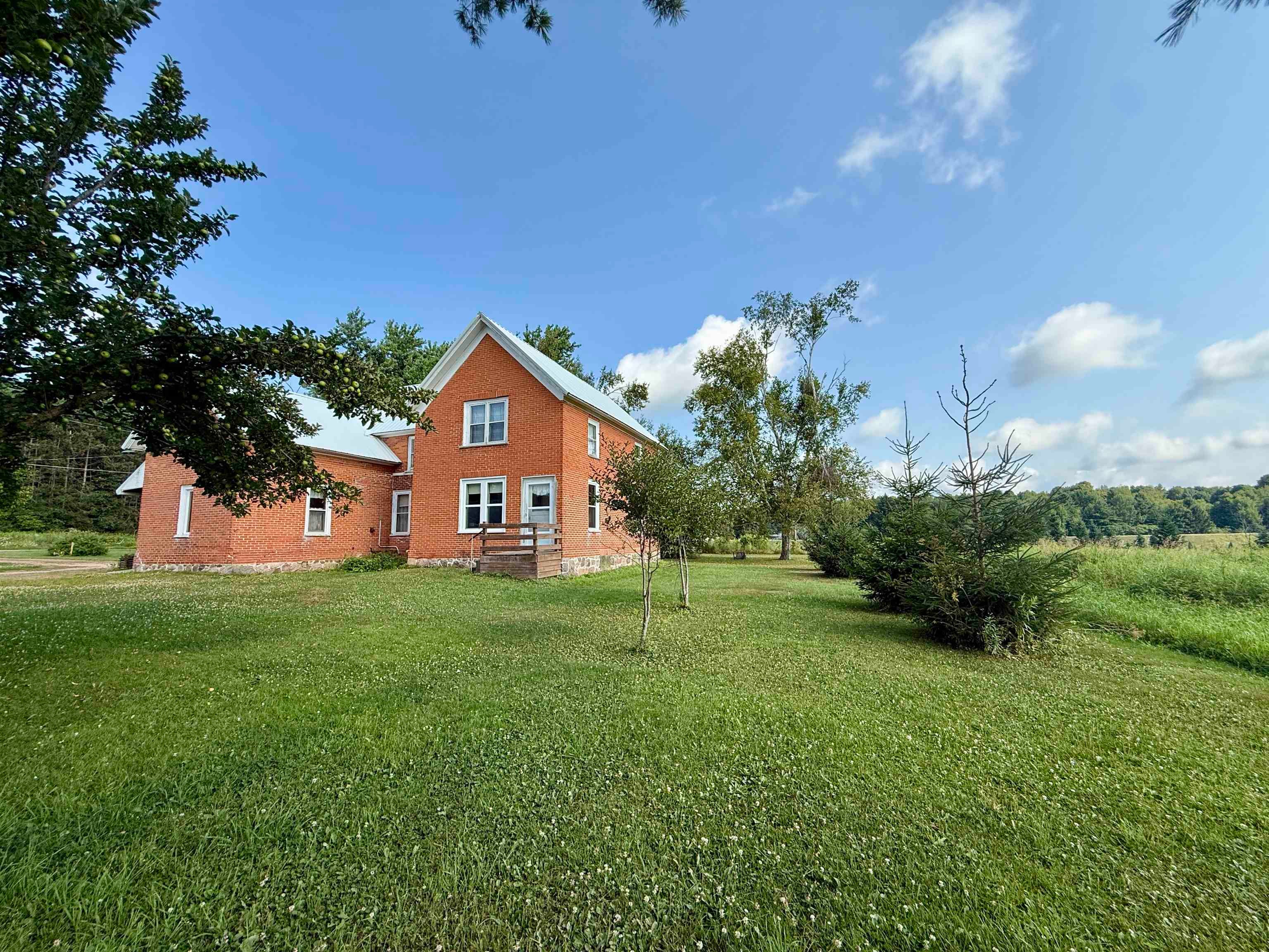 N6454 Robin Road Wittenberg, WI 54499 - Photo 16 of 48 Gallery Image 16