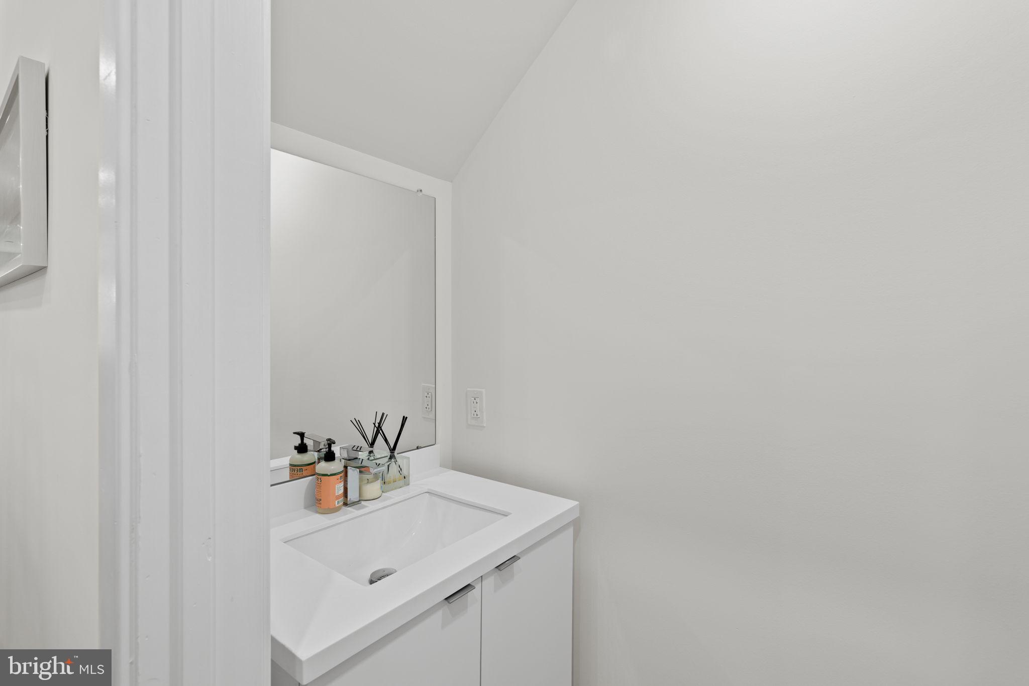 2428 Innovator Way, Unit A Philadelphia, PA 19146 - Photo 24 of 30 Half Bath - main floor