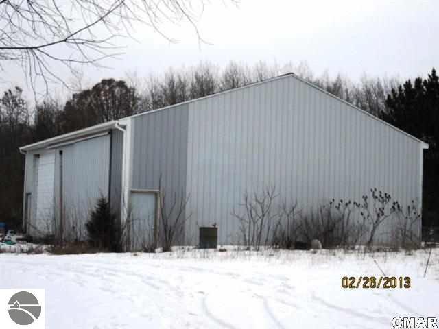 8093 North Pitt Road Riverdale, MI 48877 - Photo 17 of 17 1769598-16.JPG