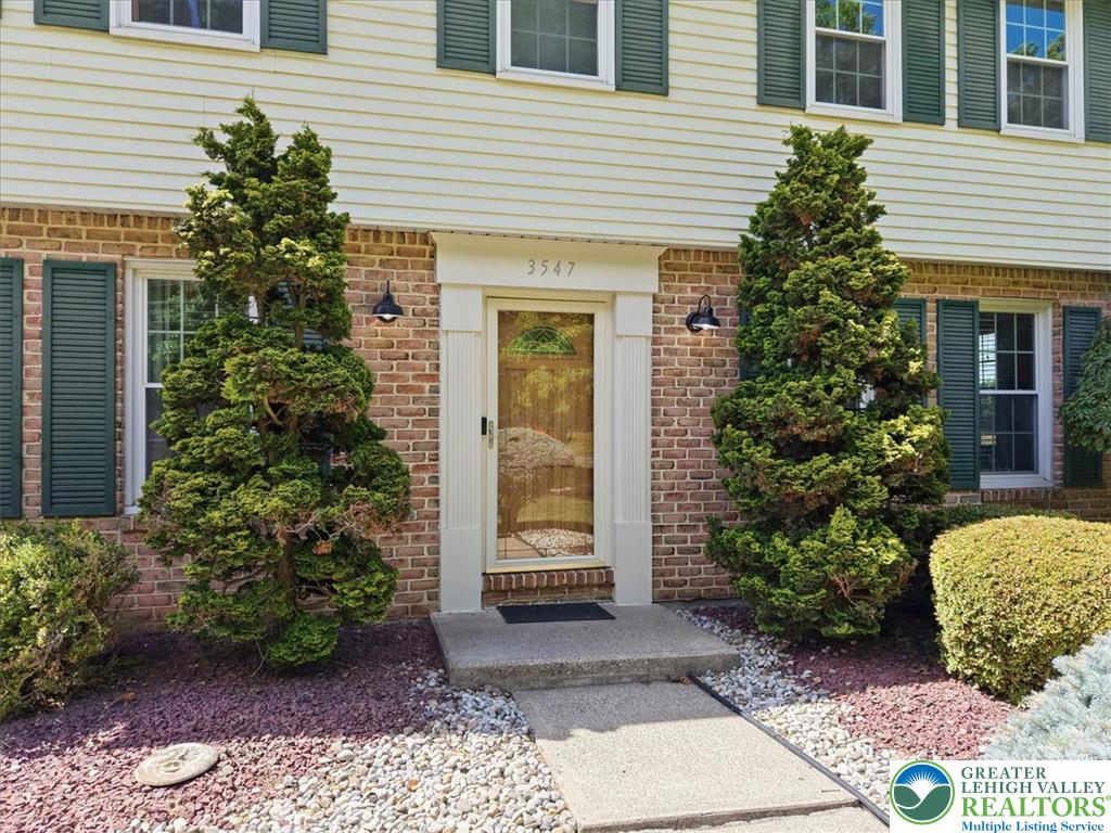 3547 Hecktown Road Bethlehem, PA 18020 - Photo 3 of 69