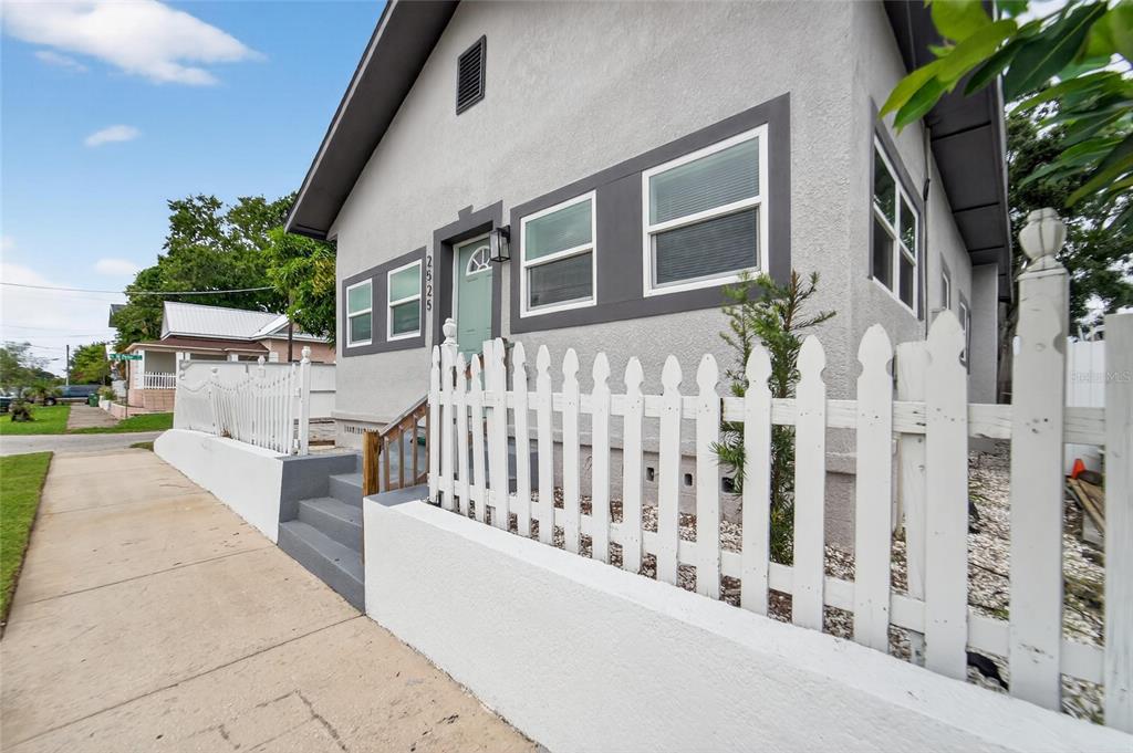 2525 West Beach Street Tampa, FL 33607 - Photo 3 of 48